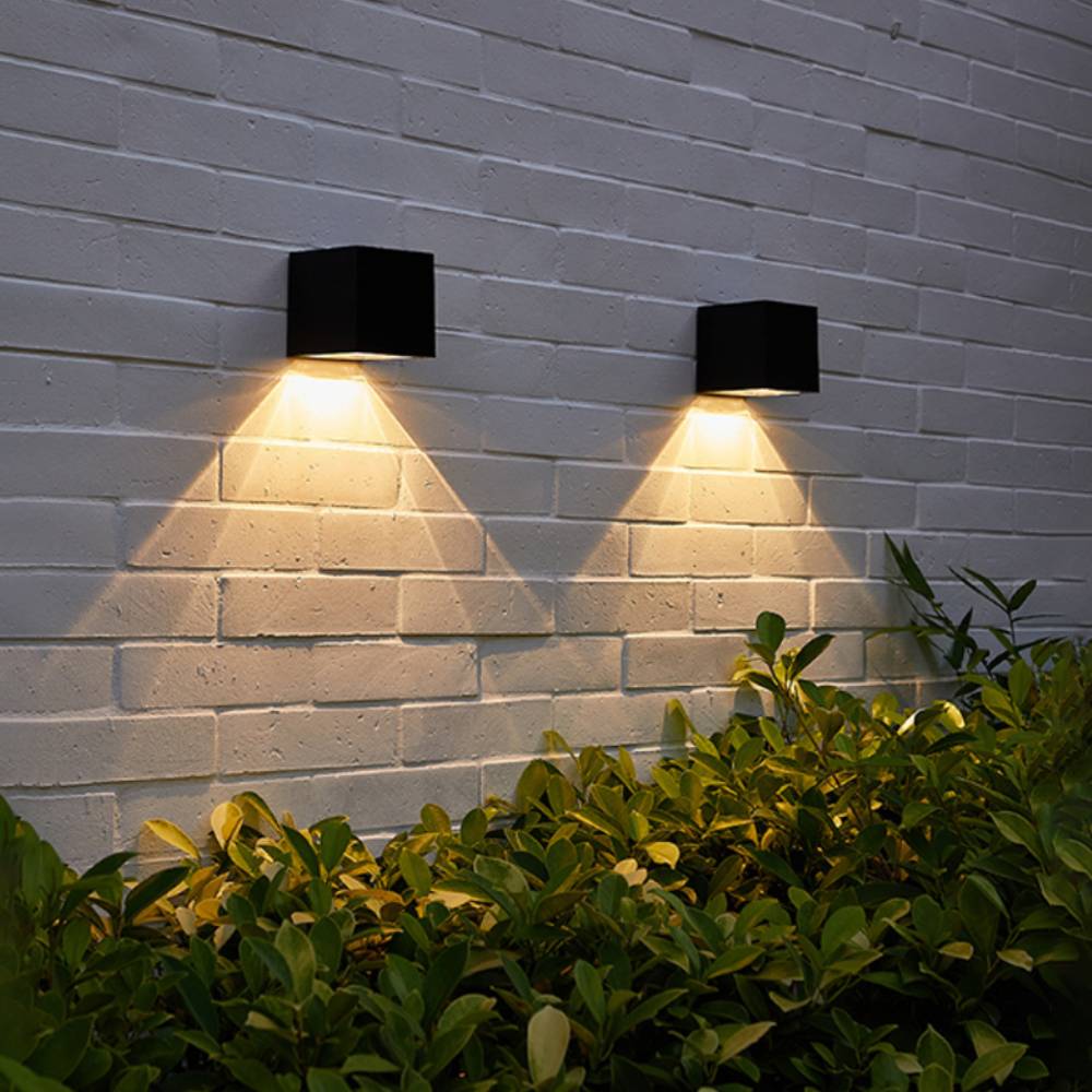 PrismGlow™ - Moderne Solar Wandlampe